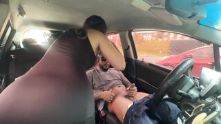 سكس اجنبي تحب ركوب الزب في السيارة - xnxll