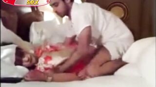 افلام سكس - سكس سعودي عنيف و في نفس الوقت مثير اب و ابنة